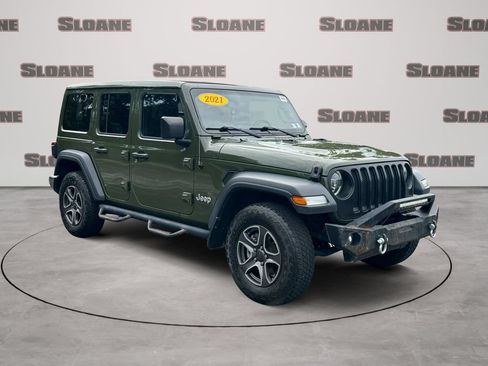 Used 2021 Jeep Wrangler Unlimited Sport w/ Sun And Sound Package AWD/4WD image 7