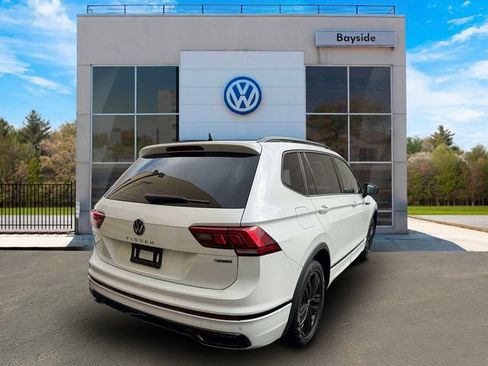 Certified 2022 Volkswagen Tiguan SE R-Line AWD/4WD image 7