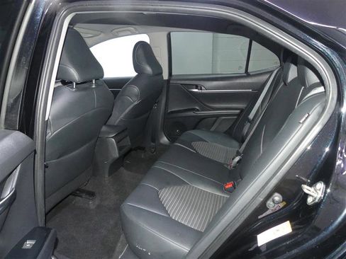 Used 2019 Toyota Camry SE image 26