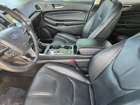 Used 2019 Ford Edge Titanium AWD/4WD image 17