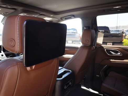Used 2023 Chevrolet Tahoe High Country AWD/4WD image 22
