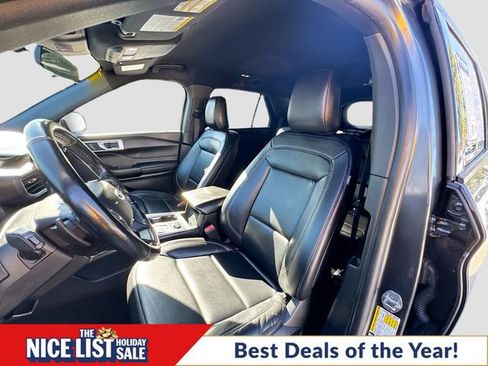 Used 2020 Ford Explorer XLT w/ Equipment Group 202A image 19