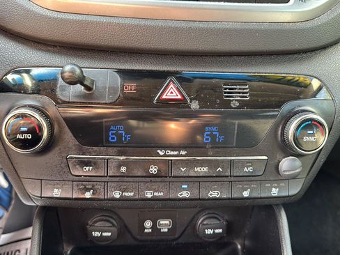 Used 2017 Hyundai Tucson Limited w/ Limited Ultimate Package 03 FWD image 16