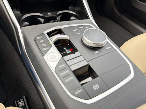 Used 2026 BMW 330i Sedan w/ Premium Package RWD image 17
