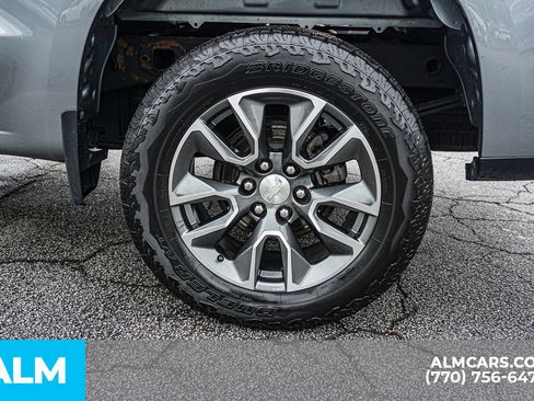 Used 2023 Chevrolet Silverado 1500 LT AWD/4WD image 16