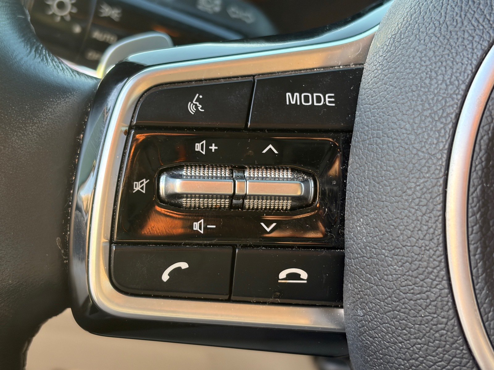 Certified 2022 Kia Sorento S FWD image 11