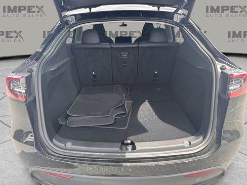 Used 2023 Tesla Model Y Long Range AWD/4WD image 19