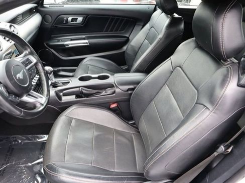 Used 2020 Ford Mustang Premium image 13