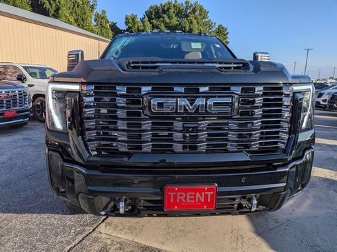Used 2025 GMC Sierra 3500 Denali Ultimate AWD/4WD image 6