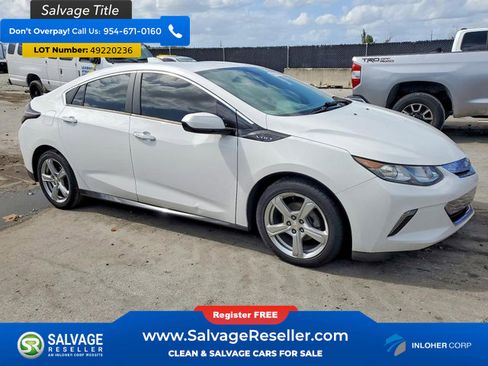 Used 2017 Chevrolet Volt LT w/ Comfort Package image 5