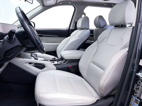 Used 2024 Kia Telluride S w/ S Sunroof Package image 20