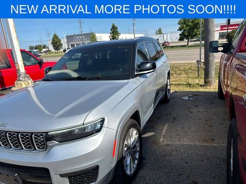 Used 2021 Jeep Grand Cherokee L Summit w/ Advanced Protech Group IV AWD/4WD image 7