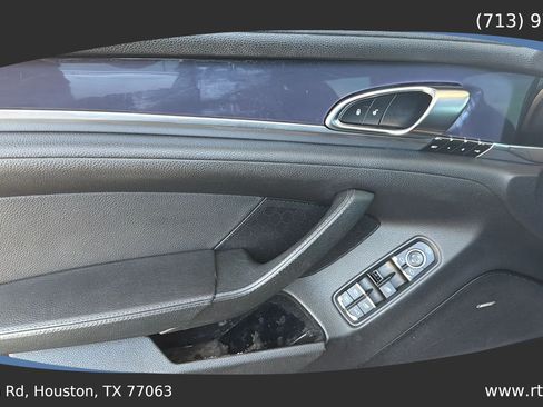 Used 2014 Porsche Panamera RWD image 18