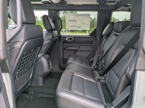 New 2026 Ford Bronco Badlands AWD/4WD image 13