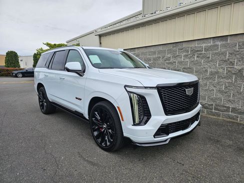 Used 2026 Cadillac Escalade V AWD/4WD image 10