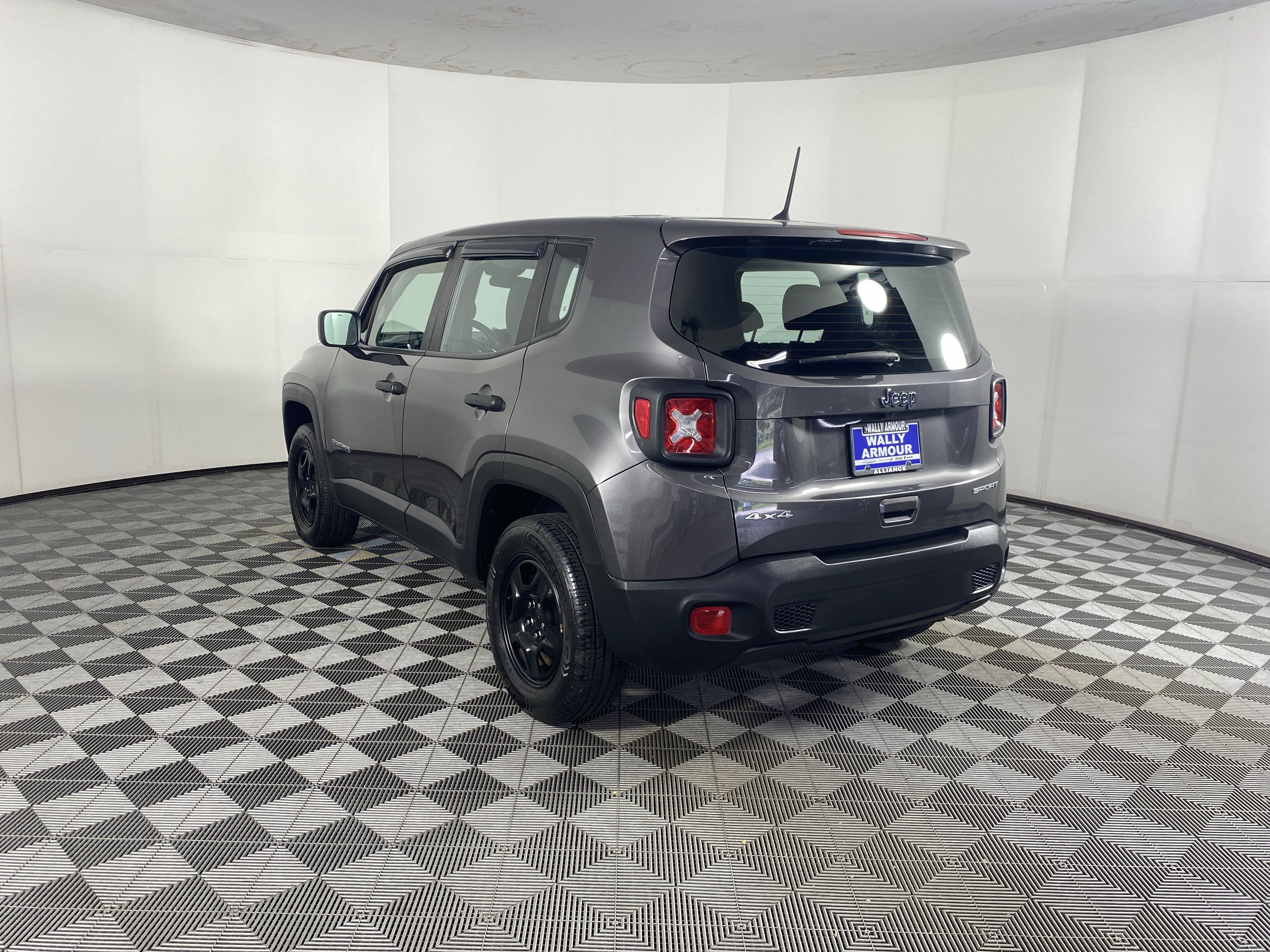Used 2019 Jeep Renegade Sport AWD/4WD image 8