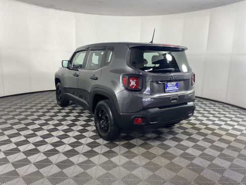 Used 2019 Jeep Renegade Sport AWD/4WD image 8