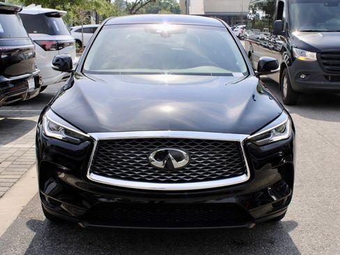 Certified 2025 INFINITI QX50 Luxe image 2