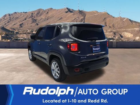 Used 2023 Jeep Renegade Latitude AWD/4WD image 3