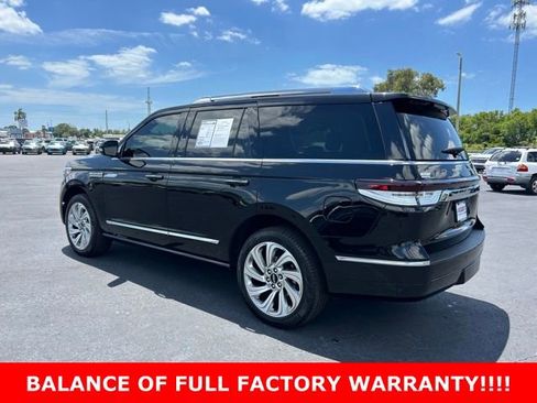 Used 2024 Lincoln Navigator Premiere image 4