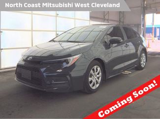 Used 2025 Toyota Corolla SE video 1