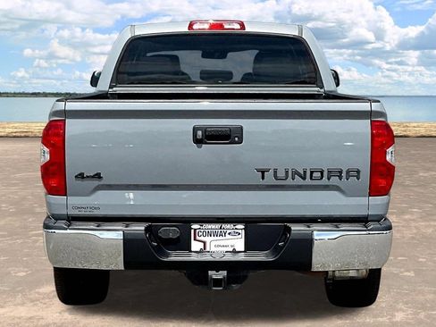 Used 2018 Toyota Tundra SR5 w/ SR5 Upgrade Package AWD/4WD image 7