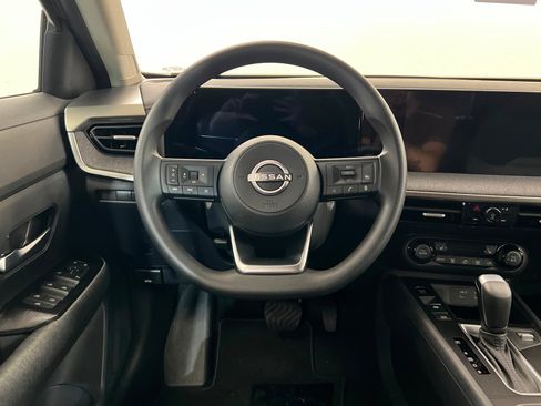 New 2026 Nissan Kicks SV w/ SV Premium Package AWD/4WD image 12