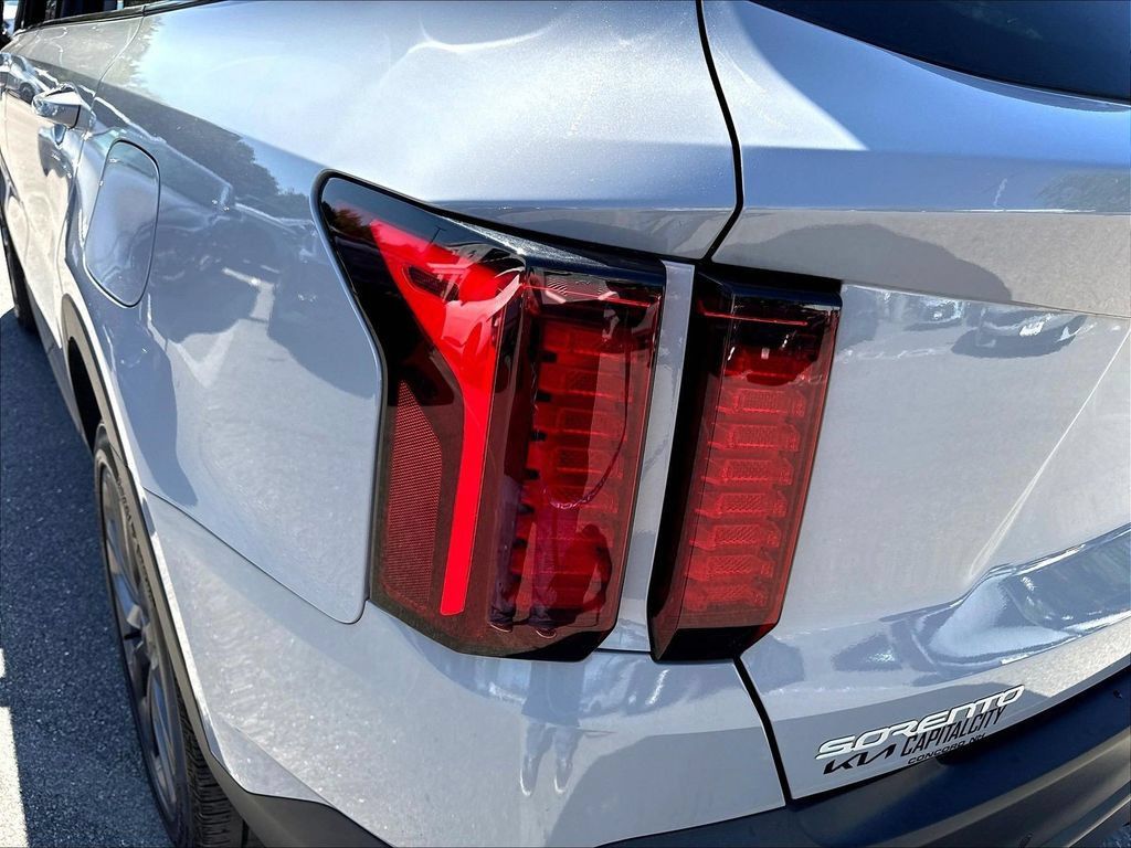 Certified 2023 Kia Sorento X-Line EX AWD/4WD image 27