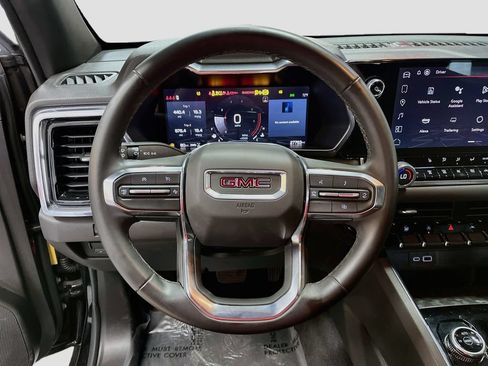 Used 2024 GMC Canyon Elevation w/ Convenience Package AWD/4WD image 11