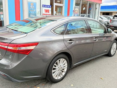 Used 2013 Toyota Avalon XLE Premium image 12