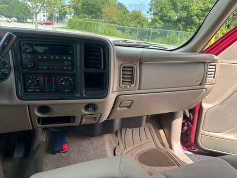 Used 2006 Chevrolet Silverado 1500 LT w/ Light Duty Power Package image 14