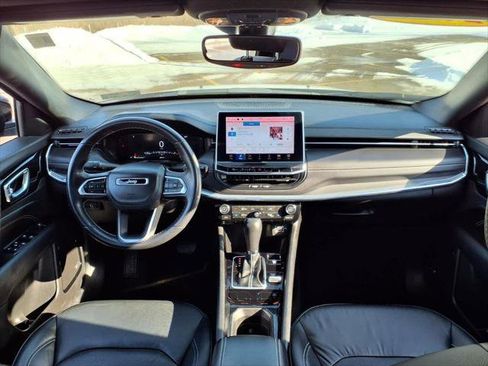 Used 2022 Jeep Compass High Altitude AWD/4WD image 12