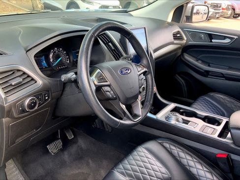 Certified 2024 Ford Edge Titanium image 17