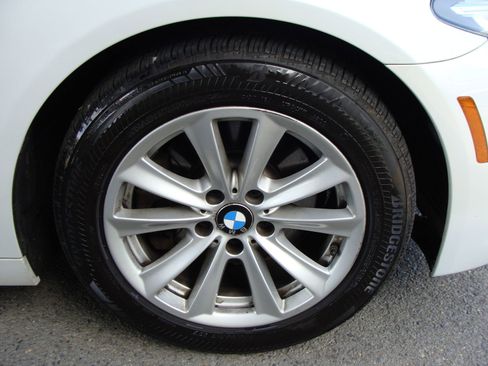 Used 2016 BMW 528i xDrive Sedan image 40