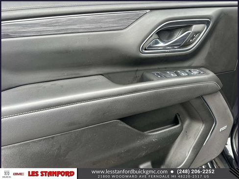 Used 2024 GMC Yukon SLT w/ SLT Premium Package image 17