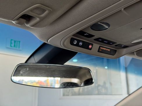 Used 2019 Cadillac XTS Luxury image 16