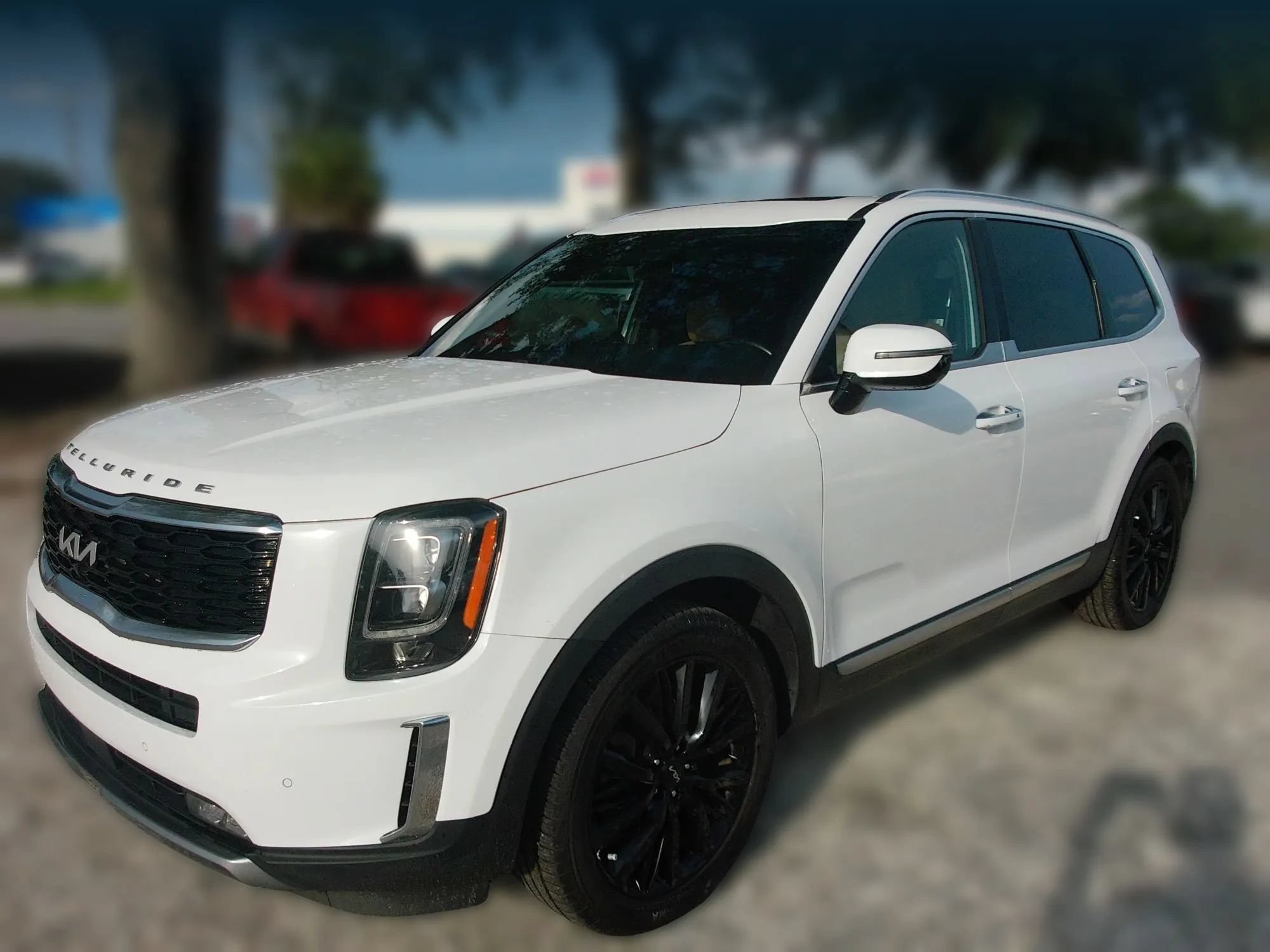 Used 2022 Kia Telluride SX w/ Towing Package FWD image 1