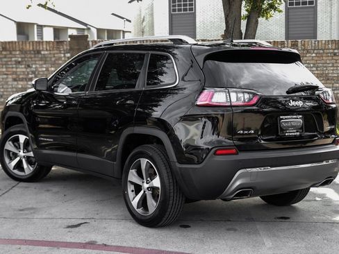 Used 2021 Jeep Cherokee Limited w/ Mopar Interior Package image 20
