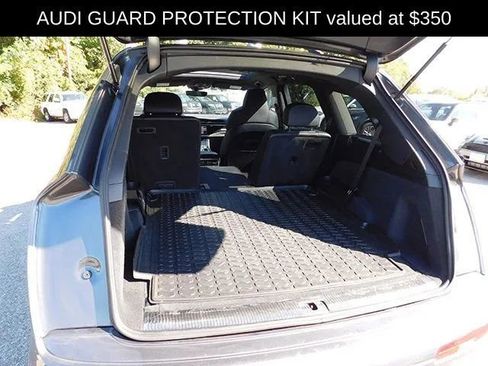 Used 2022 Audi SQ7 Premium Plus w/ SQ7 Executive Package image 7