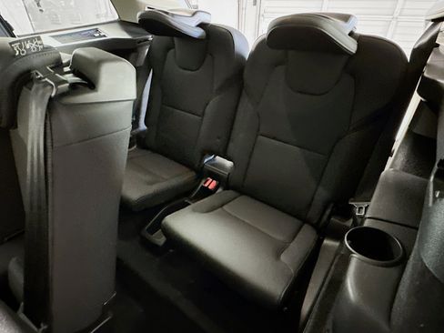 Used 2025 Volvo XC90 B6 Plus image 31