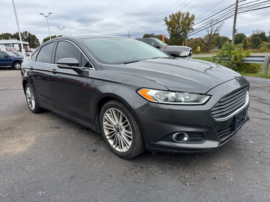 Used 2015 Ford Fusion SE w/ Equipment Group 202A FWD image 7