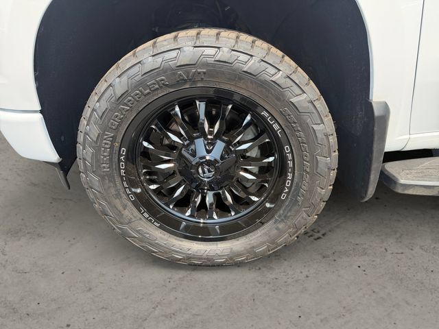 Used 2022 Chevrolet Silverado 1500 RST AWD/4WD image 10
