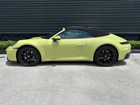 Certified 2025 Porsche 911 Carrera RWD image 2