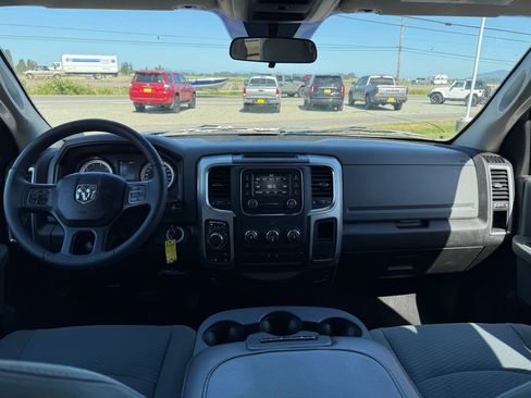 Used 2019 RAM 1500 Classic SLT AWD/4WD image 19