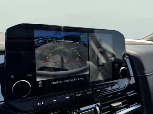 Used 2023 Nissan Pathfinder SL w/ SL Premium Package image 26