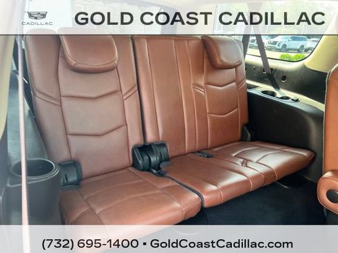 Used 2016 Cadillac Escalade ESV Premium AWD/4WD image 13