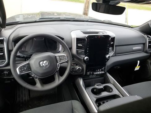 New 2026 RAM 1500 4x4 Crew Cab image 6