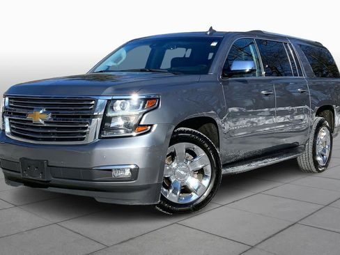 Used 2019 Chevrolet Suburban Premier image 1