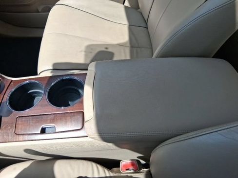 Used 2009 Toyota Venza AWD image 35
