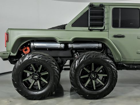 Used 2018 Jeep Wrangler Unlimited Sport S image 12